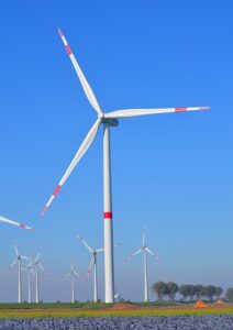 Herausforderungen der Windkraftanlagen in urbanen Gebieten